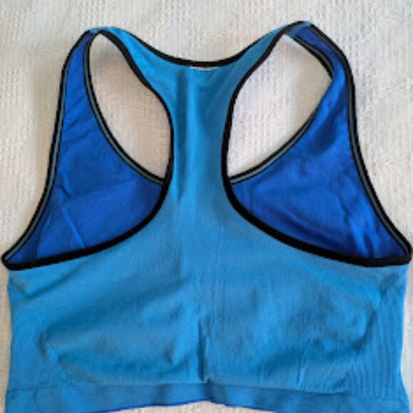 Ladies Reversable Racerback Exercise Top Size Small - Picture 2 of 4
